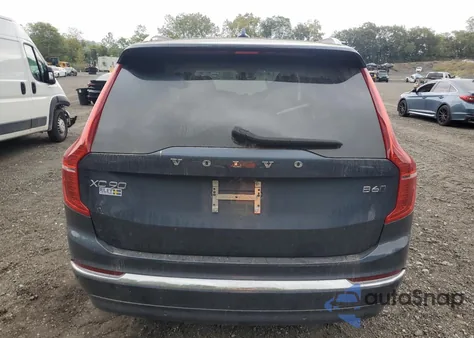 2024 Volvo Xc90 Plus z USA, uszkodzony, nr VIN YV4062JE9R1214915